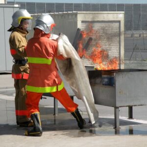 How to use fire blanket 
