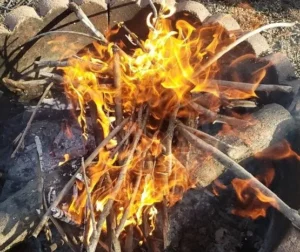 how to keep a fire going