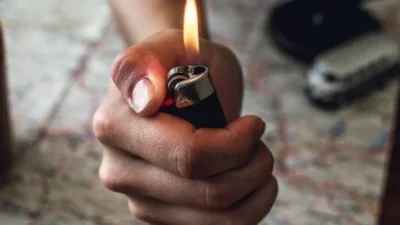 How hot is fire from a lighter