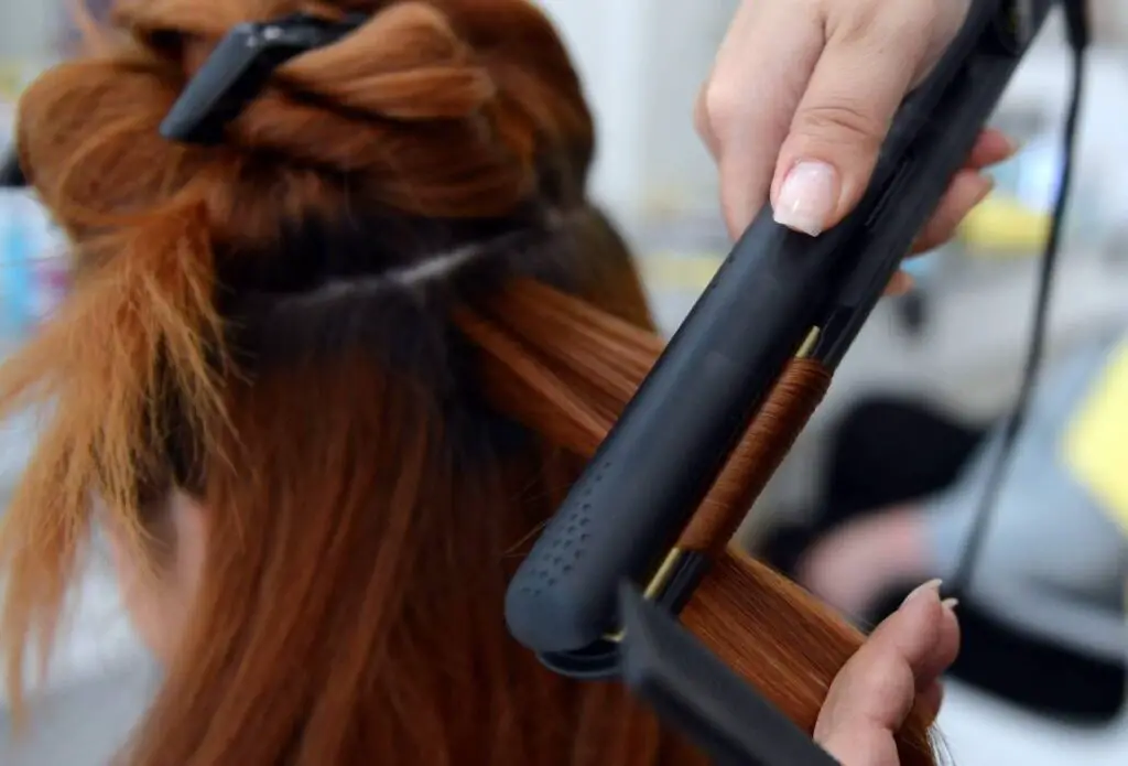 What temperature does hair burn? 5 ways to fix burnt hair