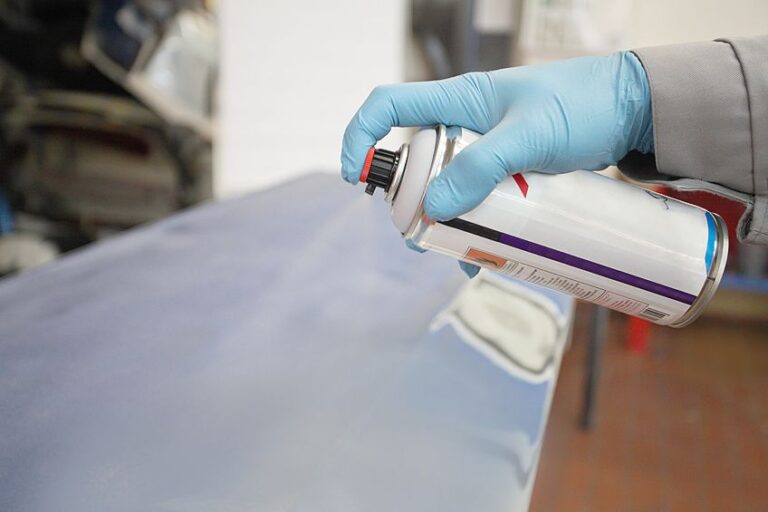 Is spray paint flammable and can it explode?