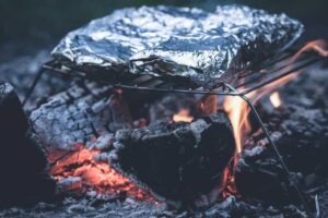 Is burning aluminum foil toxic