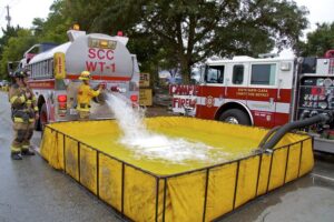 How much water does a fire truck hold