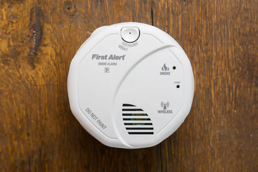 How To Deactivate First Alert 10 Year Smoke Alarm? [Answered] Fire