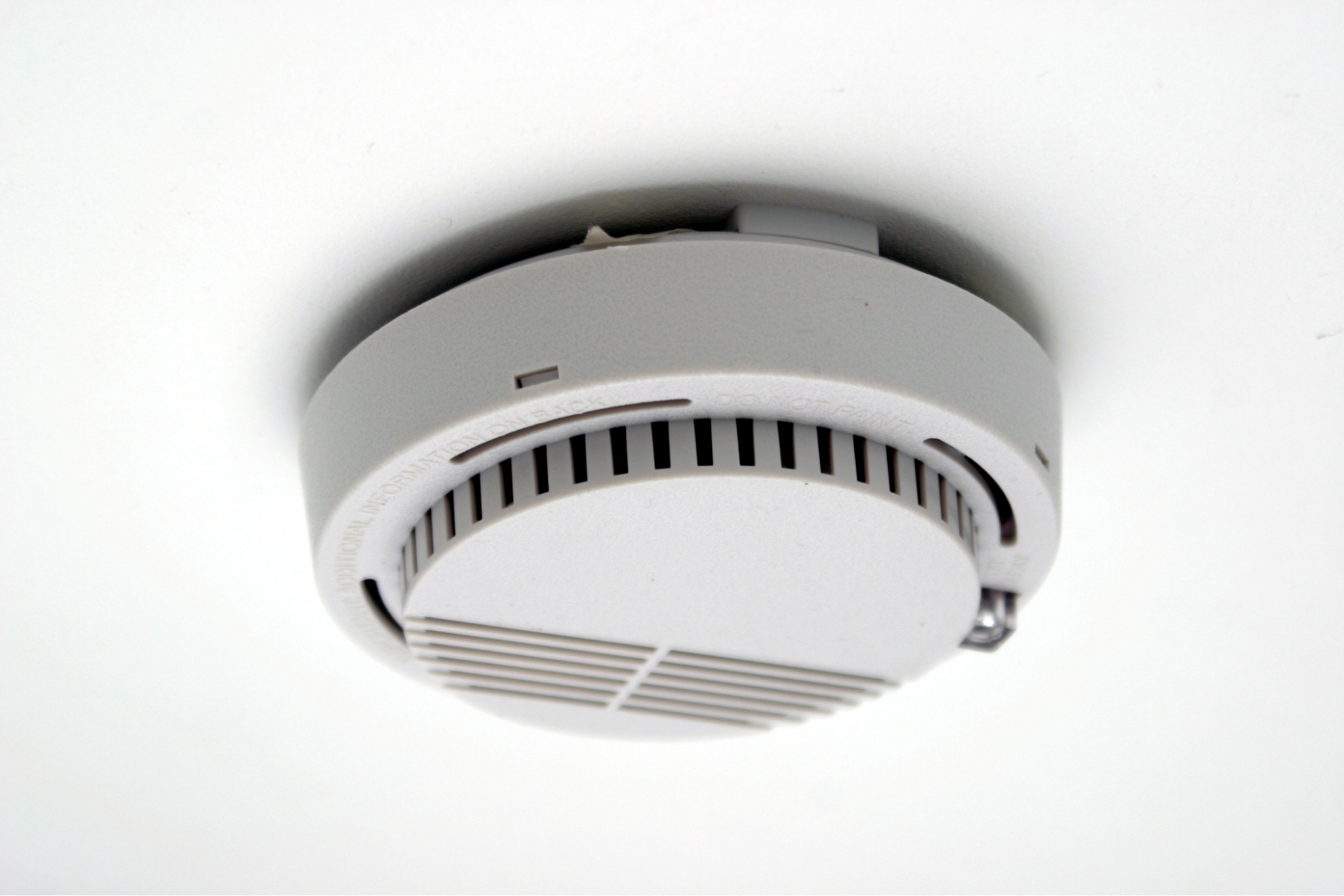 First Alert Smoke Alarm 3 Beeps Then Stops Explained Fire safety